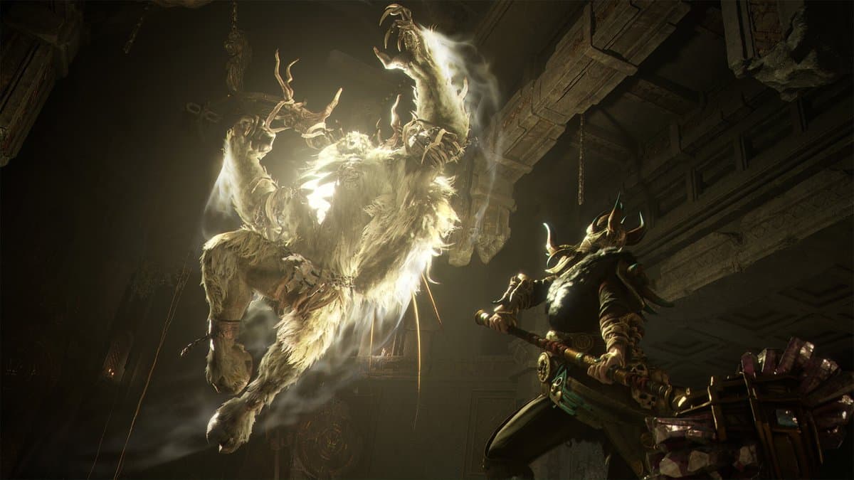 Mistfall Hunter Withered Knight: Greatsword vs Polearm